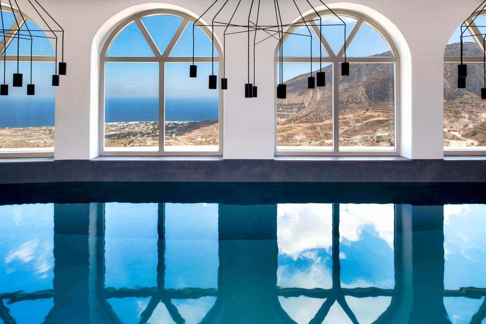 Skyfall Suites - Adults Only Pýrgos Eksteriør billede